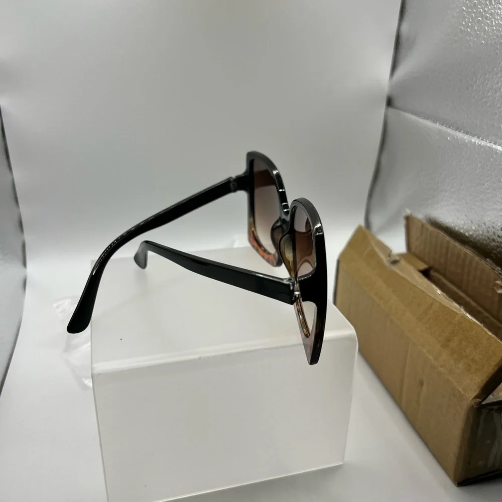 Cat Eye Oversized Rectangle Sunglasses‎ NEW
